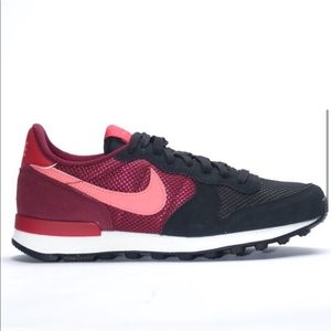 Nike Internationalist sneakers 6.5